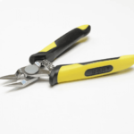 B&R TS-140 5″ Micro Shears Electrical Wire Cable Cutting Pliers Stripper